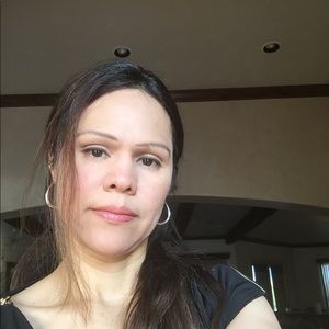 Meet your Posher, Delma